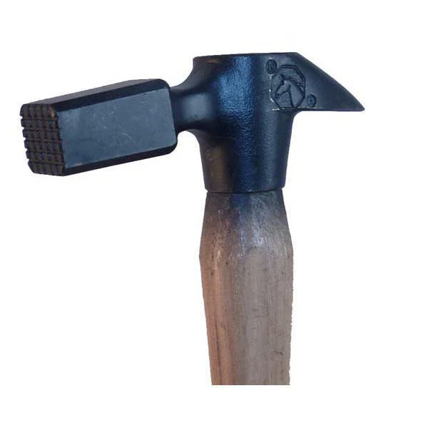 Horse Head 8 oz. Serrated Driving Hammer - Image 2