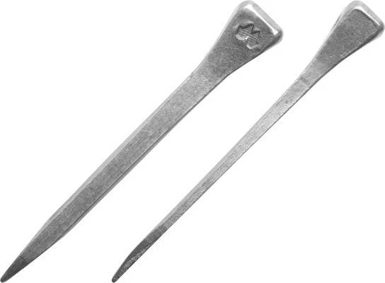 Mustad E4 Horseshoe Nail 250 Count Box